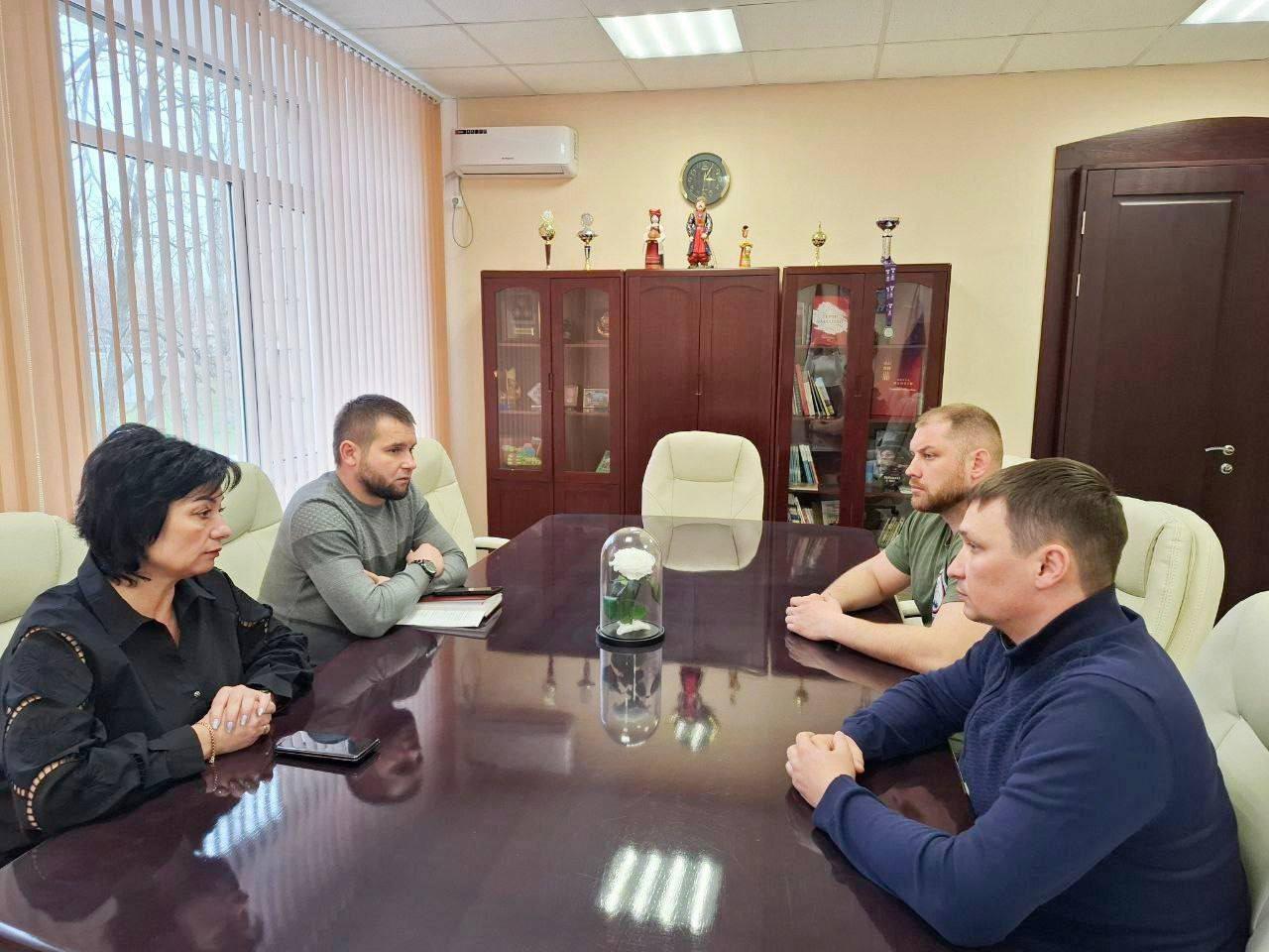 Делегация Свердловской области обсудила гуманитарное взаимодействие с руководителями Тельмановского муниципального округа Донецкой Народной Республики.