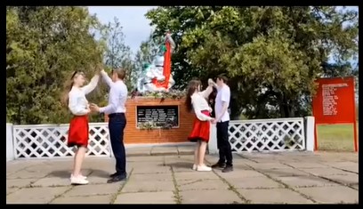 Школьники из Свердловской области и Тельмановского округа рассказали друг другу, как готовились к Дню Победы.