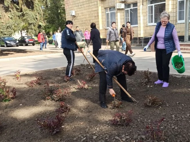 В Тельмановском округе проведен очередной субботник 🌳.