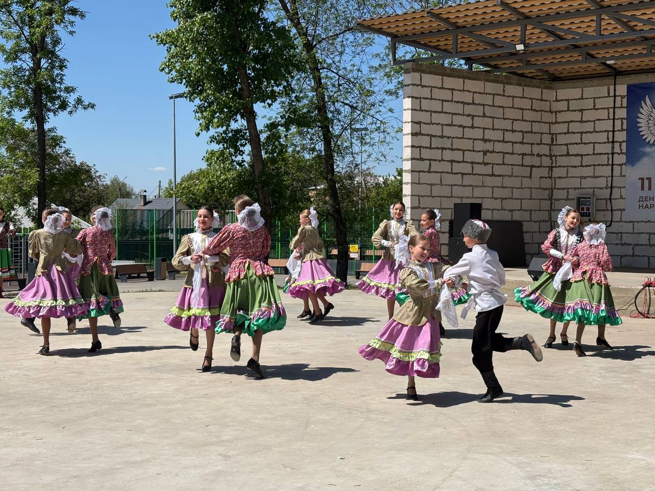 В Тельманово состоялся праздничный концерт ко Дню Республики.